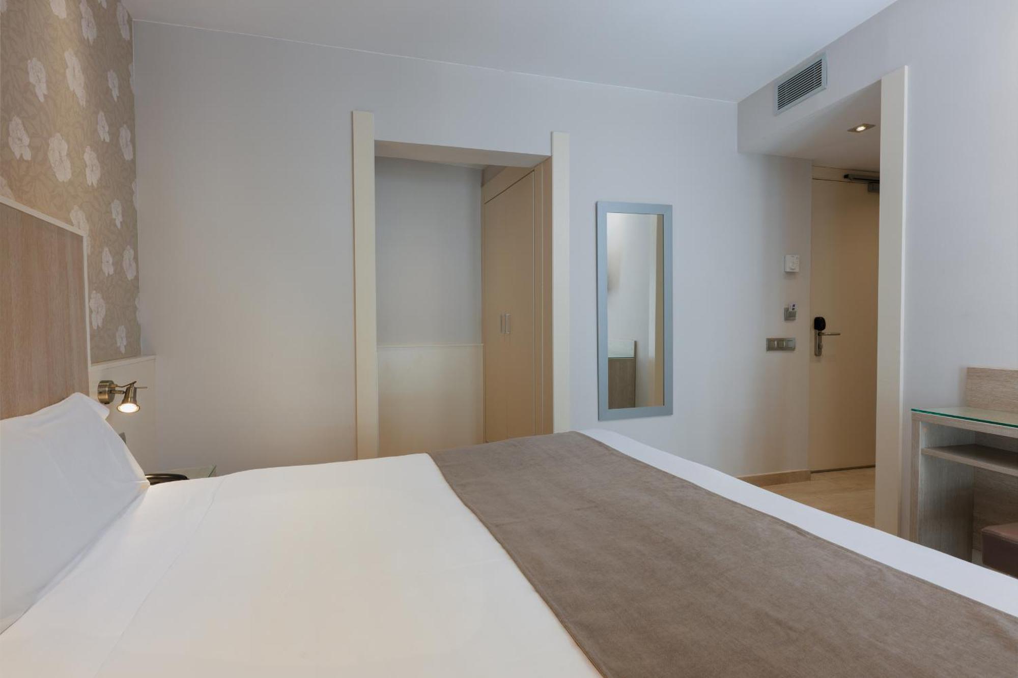 Hotel Santa Marta Barcelona Phòng bức ảnh
