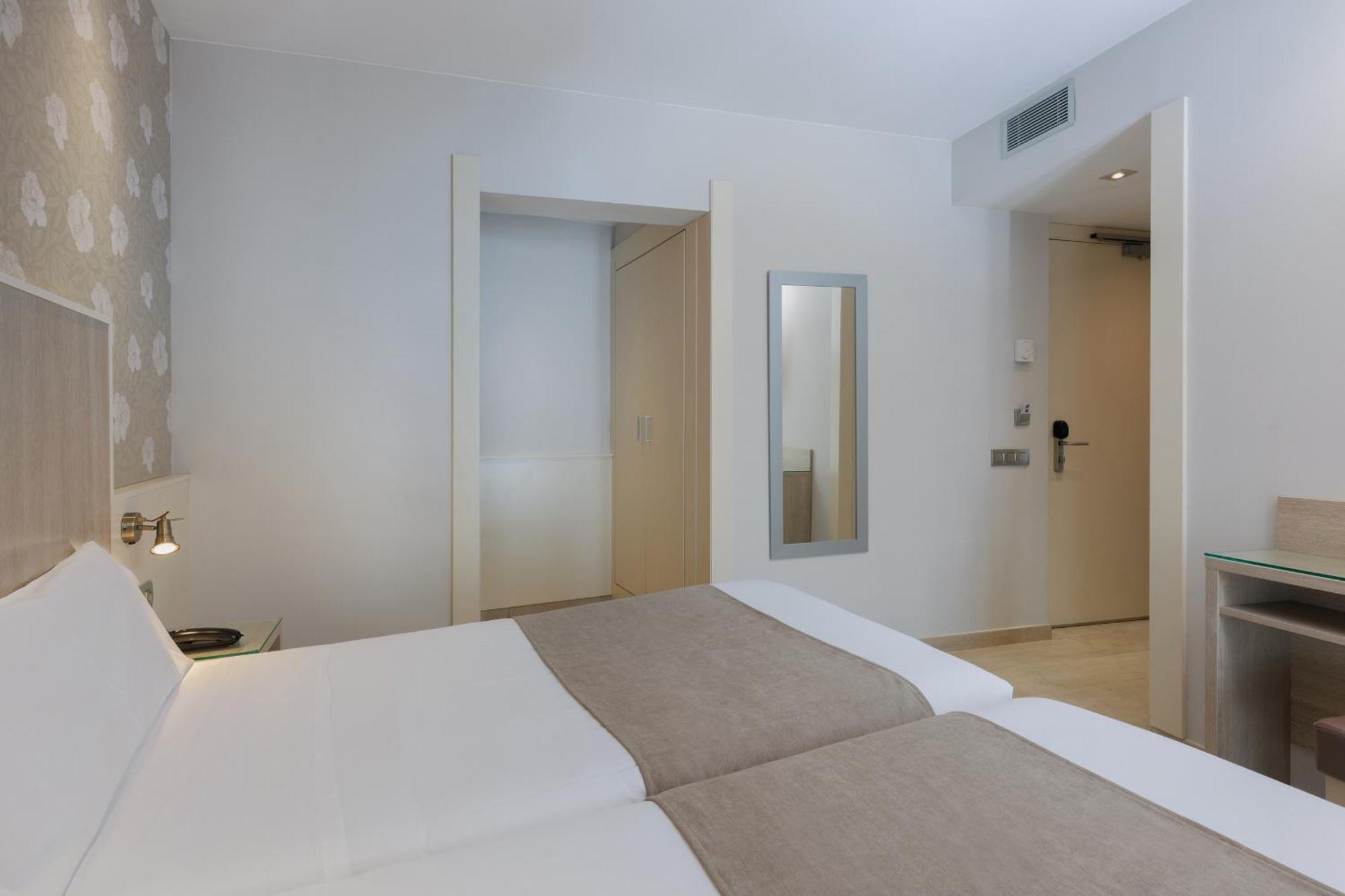 Hotel Santa Marta Barcelona Phòng bức ảnh